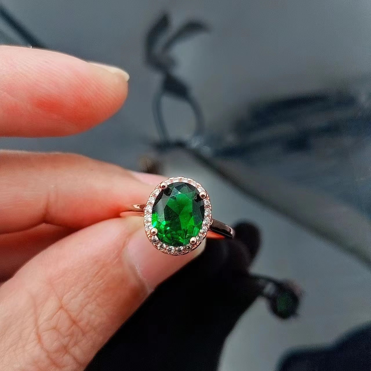 Adjustable Oval Zircon Ring in Rose Gold and Platinum