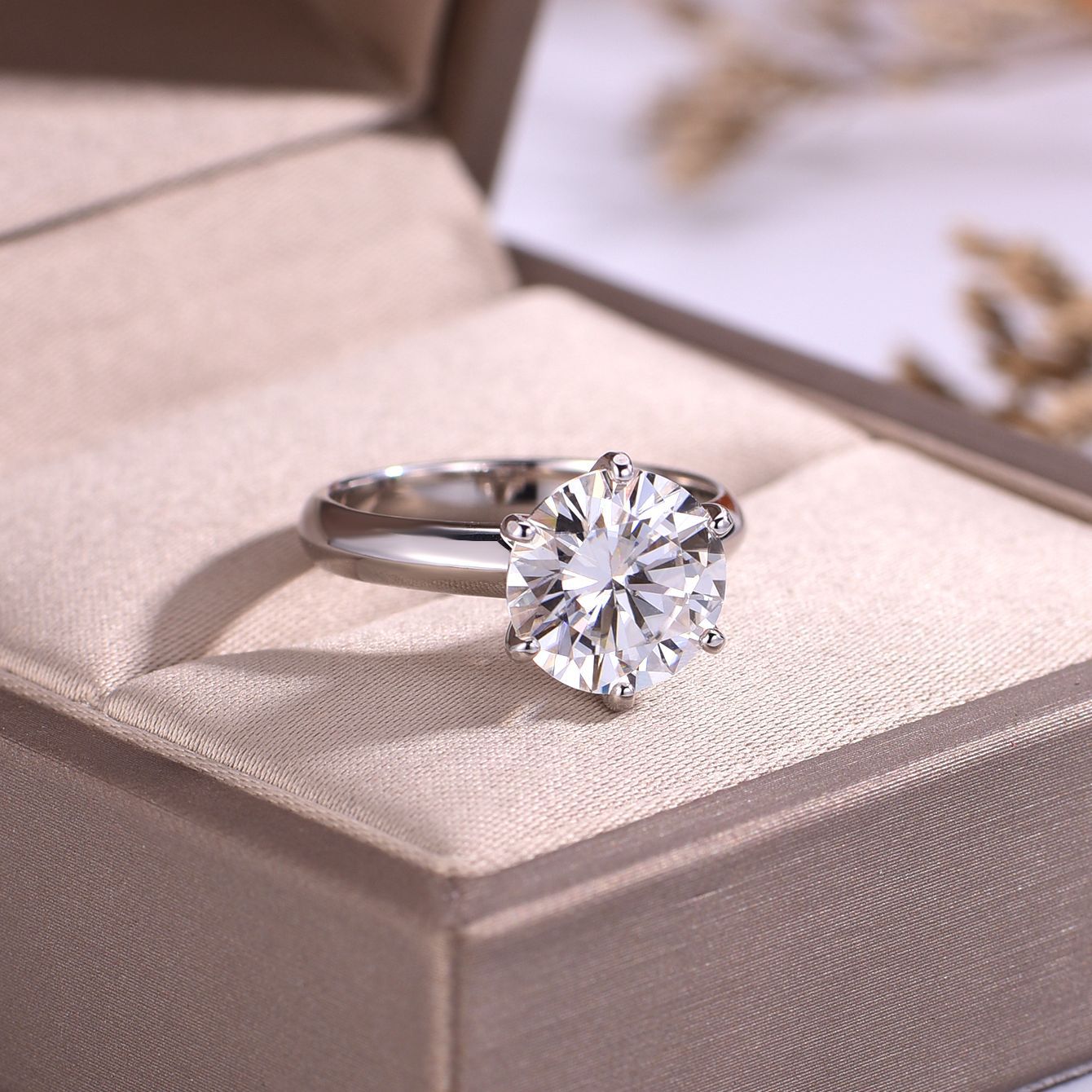 Silver Moissanite Six-Claw Ring Widened Ring