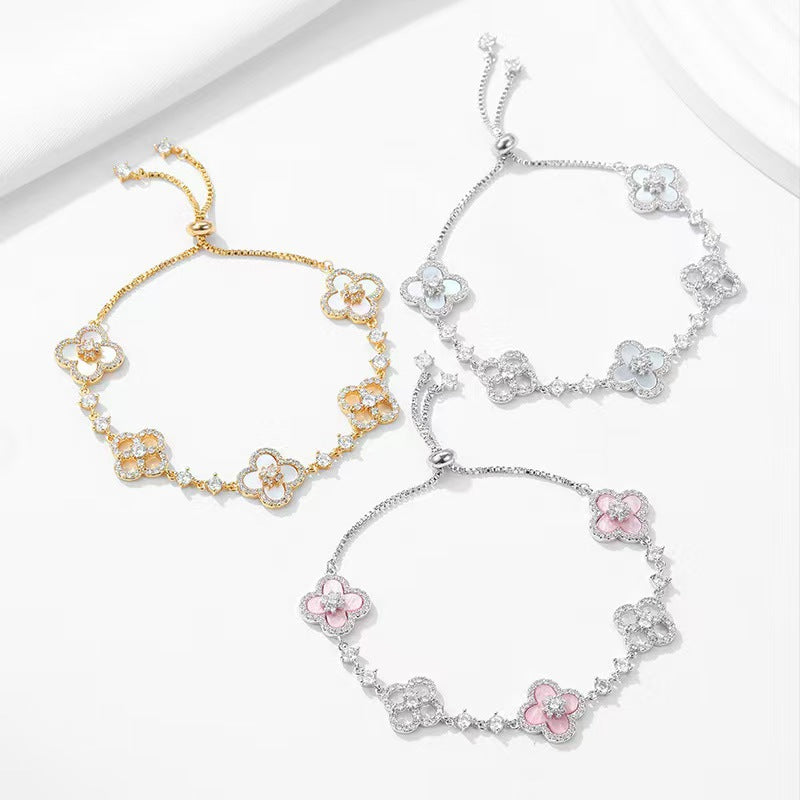 Adjustable Gold-Plated Shell Clover Bracelet
