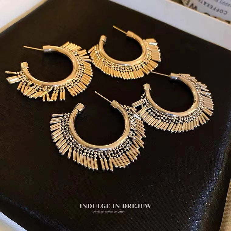 Carrie's dynamic tassel earrings