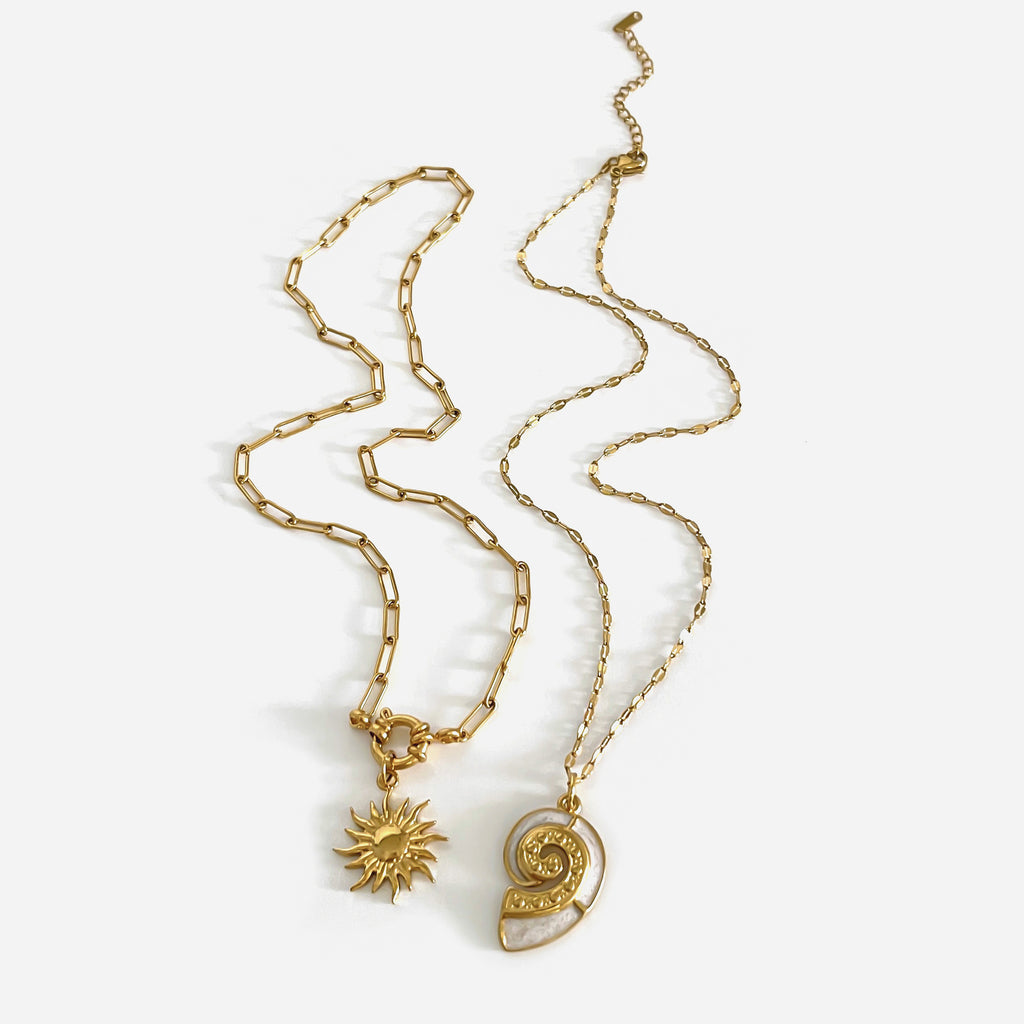 Vintage Titanium Steel Sunflower Conch Necklace