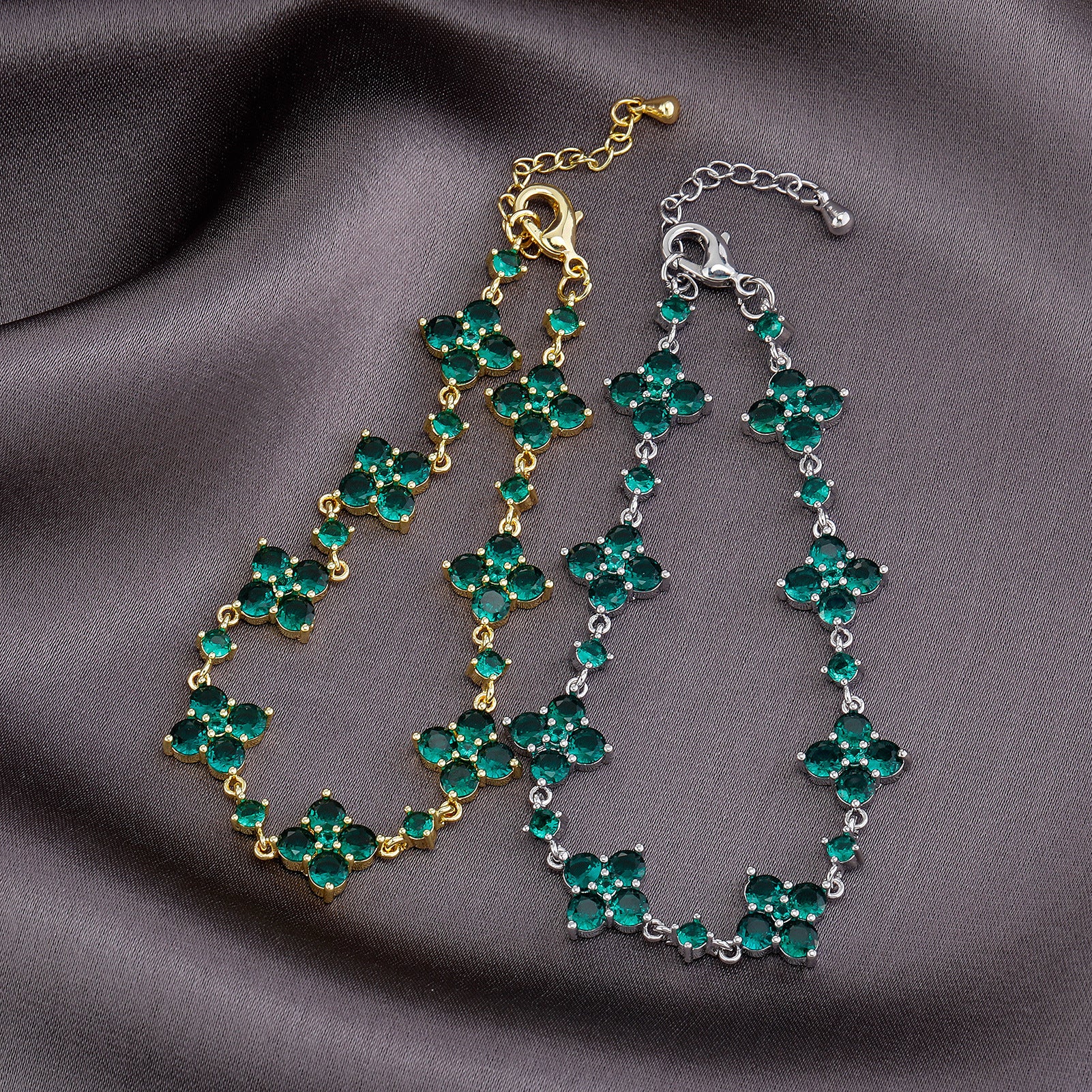 Four-Leaf Clover Zircon Bracelet