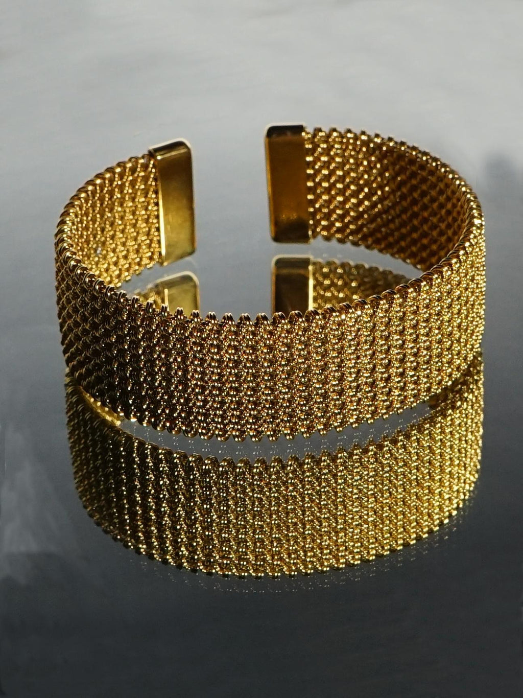 Circular soft titanium steel bracelet