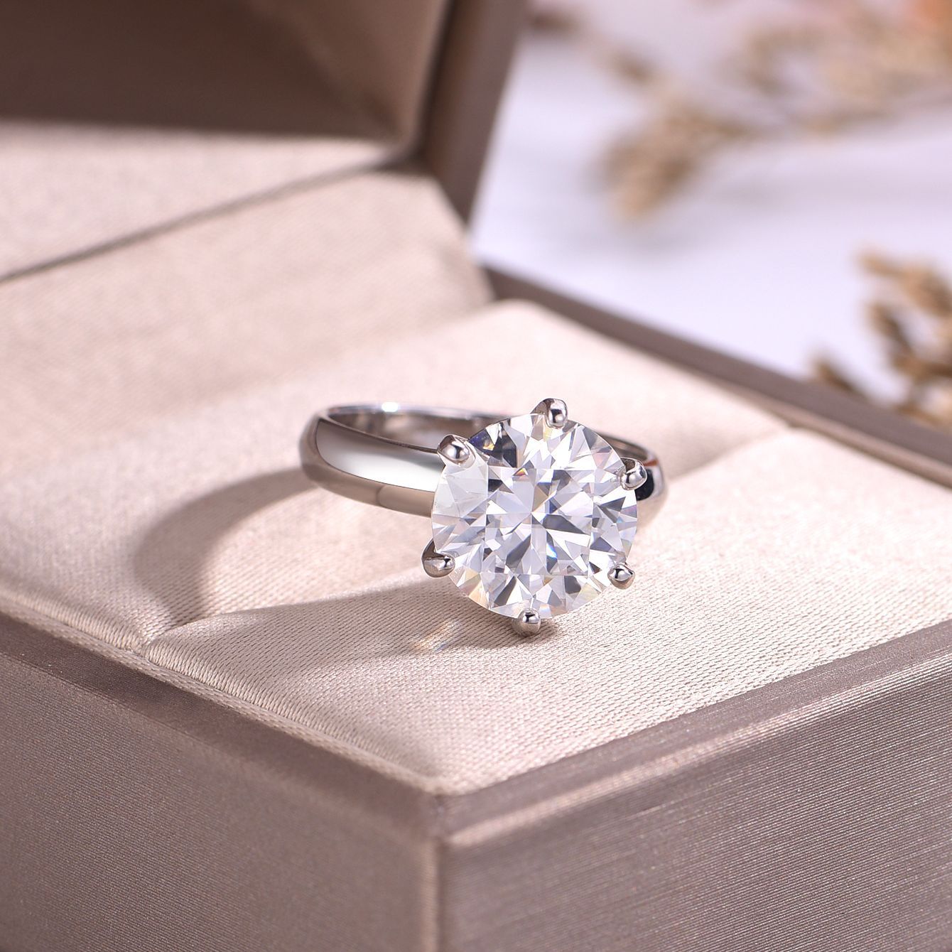 Silver Moissanite Six-Claw Ring Widened Ring